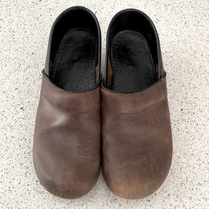 Dansko clogs, Women's Sz 40